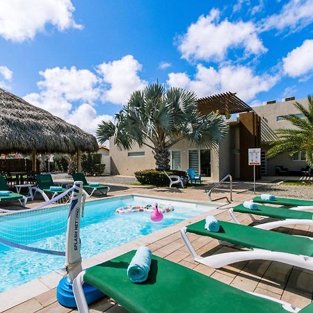 Koyari Modern Condos 9Br 7Ba Sleeps 26 W/ Pool And Roof Deck Palm Beach Luaran gambar