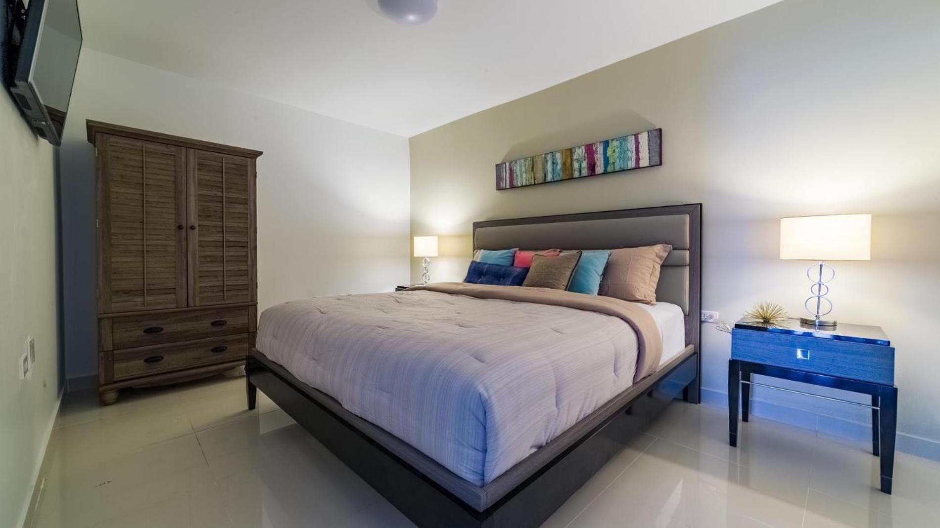 Koyari Modern Condos 9Br 7Ba Sleeps 26 W/ Pool And Roof Deck Palm Beach Luaran gambar