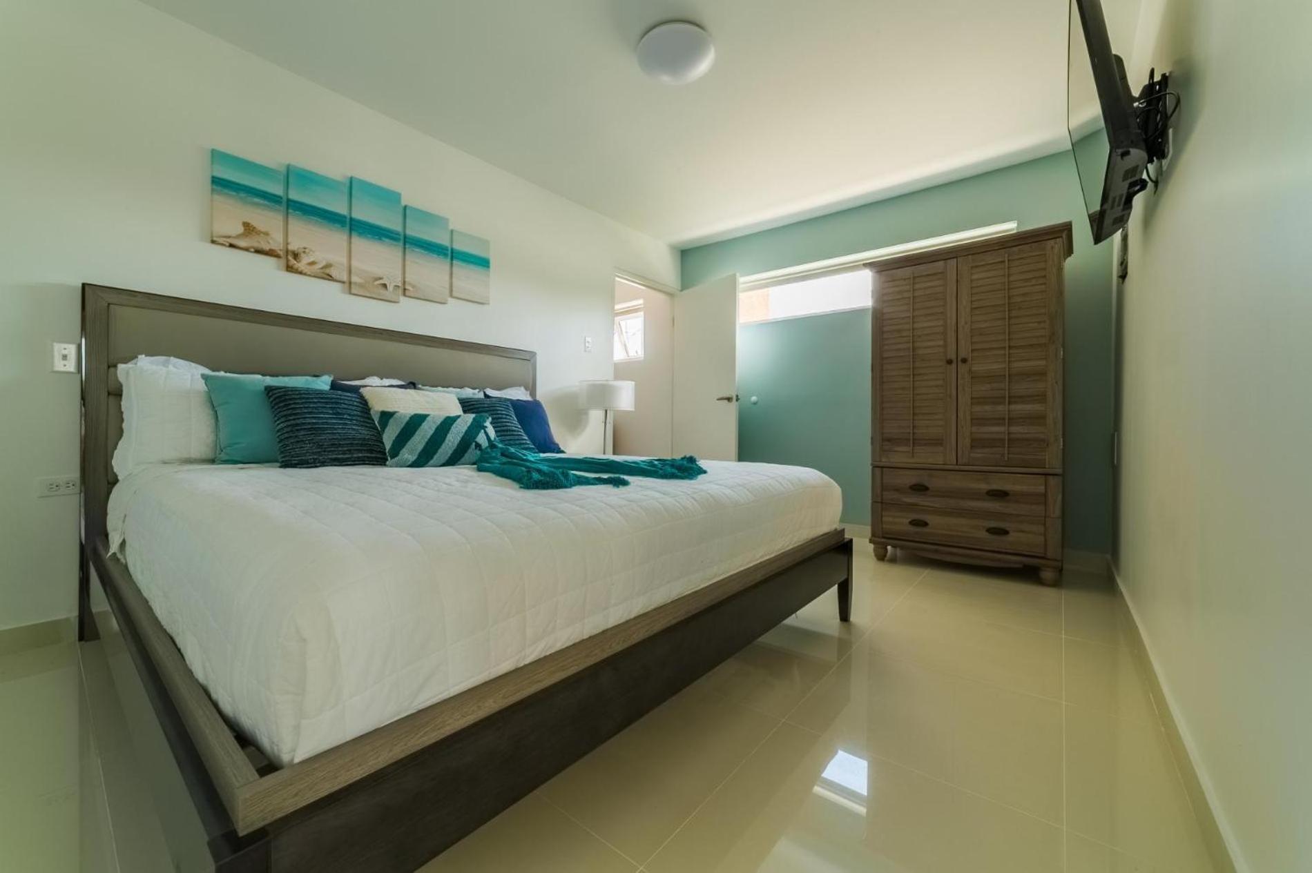 Koyari Modern Condos 9Br 7Ba Sleeps 26 W/ Pool And Roof Deck Palm Beach Luaran gambar