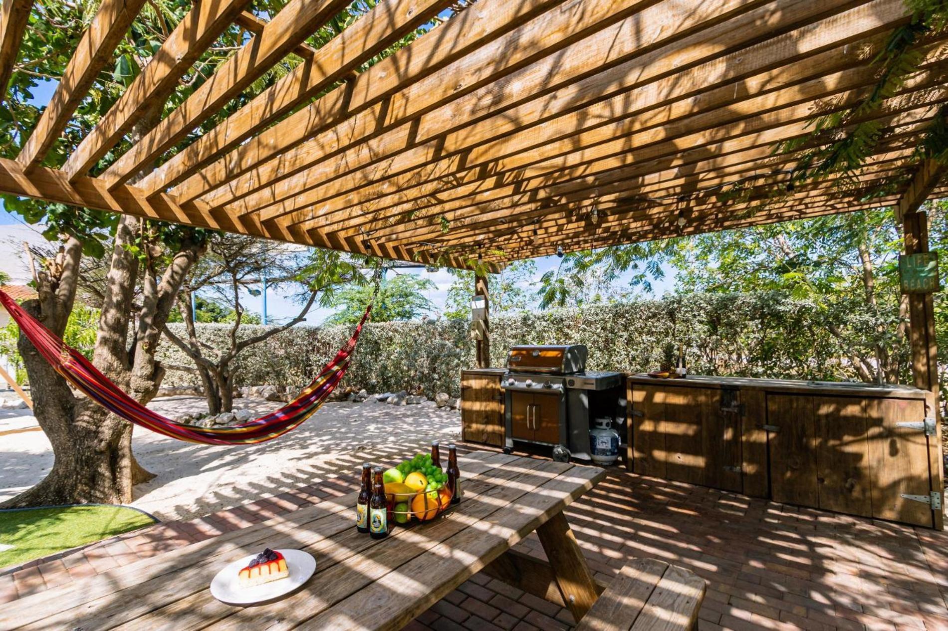 Koyari Modern Condos 9Br 7Ba Sleeps 26 W/ Pool And Roof Deck Palm Beach Luaran gambar